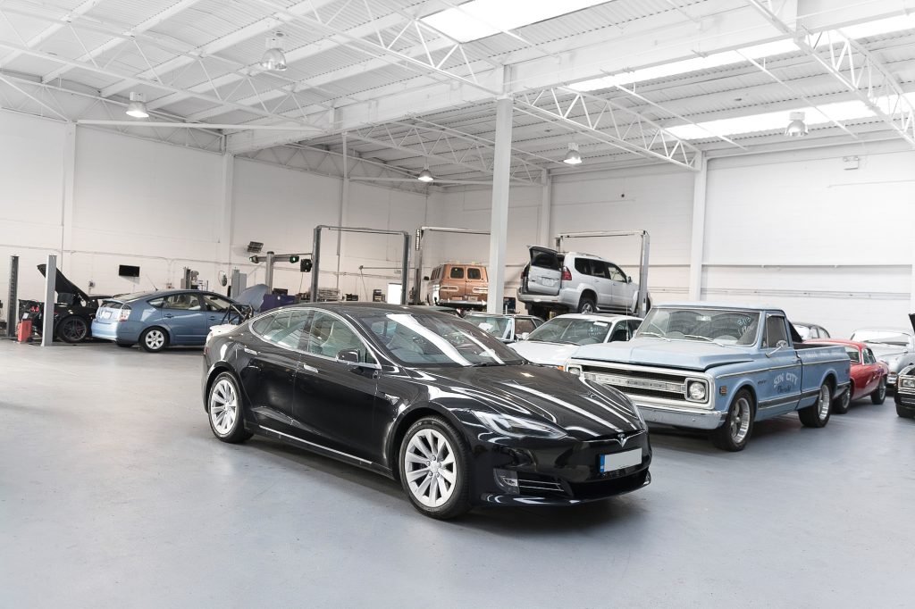 tesla dvsa ece reg 100.01 uk